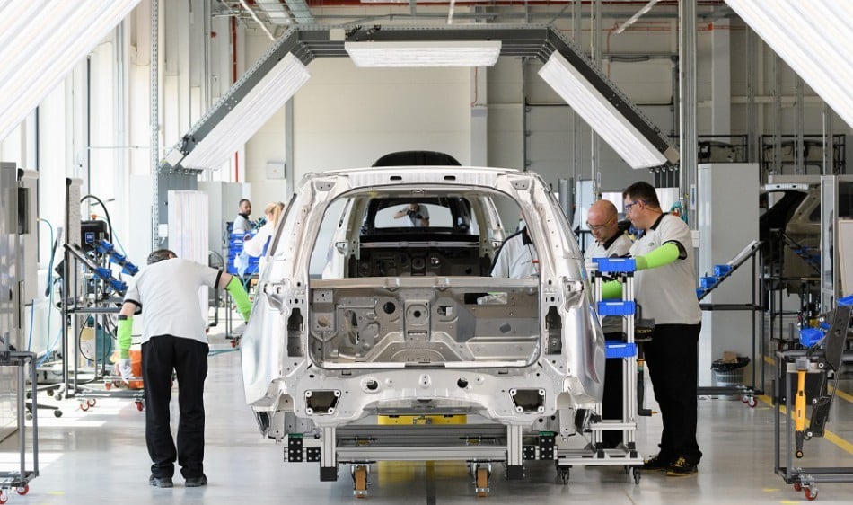 Záznamové zariadenie, ktoré má anonymne zbierať údaje o jazde kvôli prípadnej dopravnej nehode. Od 1.7.2024 pribudnú aj nové povinnosti monitorovania rýchlosti, šmyku alebo stavu asistenčných systémov.