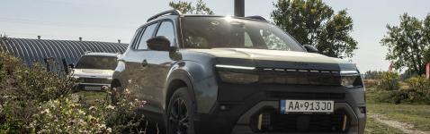 Jeepy sa stále neboja blata a terénu. Dokázal to Avenger po facelifte a nový Compass 4xe