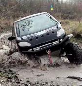Video: Offroadové šialenstvo so Smartom! 