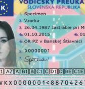 Kedy môže polícia zadržať vodičský preukaz? Tieto prípady = odobratie na mieste!