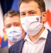 Premiér povedal kedy otvorí autobazáre, predajne áut a taxi služby