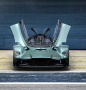 Aston Martin Valkyrie Spider: 330 za hodinu bez strechy