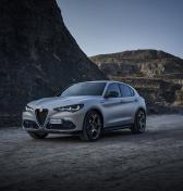 Alfa Romeo Stelvio a Giulia dostali facelift, ale len jemný