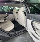 Začali vyrábať najdrahšiu Ladu v histórii, má konkurovať BMW, Audi aj Mercedesu