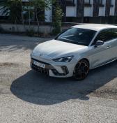 Cupra Leon sa zmenil, čo je nové okrem žraločieho predku?