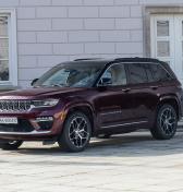 Jeep Grand Cherokee prichádza späť ako luxusný hybridný krížnik