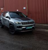 Test: Jeep Compass 4xe - Jediný so štvorkolkou