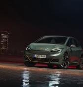 Cupra Born VZ ukazuje športovú tvár elektrického hatchbacku