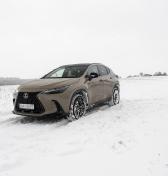 Test: Lexus NX350h Overtrail - Keď luxus ide na vandrovku