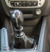 Tuhá, nepresná alebo príliš voľná páka manuálnej prevodovky: 7 príčín a riešení ešte pred návštevou servisu