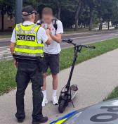 Pozor, polícia dáva fúkať kolobežkárom a cyklistom. Poznáte tolerancie alkoholu?