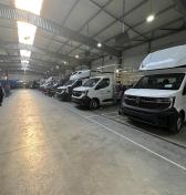 Pozreli sme sa ako Moto Wektor spraví z podvozku Renaultu Master špecializovaný nástroj