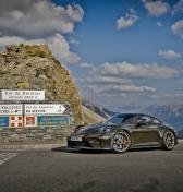 Porsche 911 GT3 Bergsport má dobrý recept. Alpy, manuál a 9000 otáčok