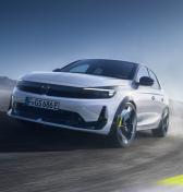 Opel Corsa GSE dáva elektrické emócie do segmentu malých áut, vracia sa ako elektrohothatch
