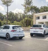 Volkswagen má na Slovensku nové hybridy. Golf začína pod 30-tisíc, T-Roc dostal úplne nový dvojliter a štvorkolku!