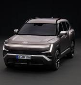 Nový Hyundai Tucson je väčší, hranatejší a technológiami mieri veľmi vysoko