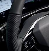 Audi ide proti trendu, bude zmenšovať displeje v autách. Veľkosť obrazoviek presiahla únosnú mieru