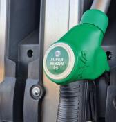 Americký benzín prudko zdražel. Čaká podobný scenár aj benzínky na Slovensku?