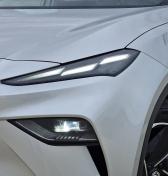 Predaj áut čínskych automobiliek na domácom trhu prudko klesol