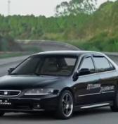 Iný svet: Táto 27-ročná Honda s nájazdom takmer milión km jazdí bez problému!