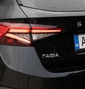 25 najpredávanejších nových áut na Slovensku 2025. Predalo sa 101-tisíc nových áut, iba 5,3% boli elektromobily