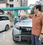 Táto zázračná nabíjačka nabije auto za 6 minút, ale na batérii si môžete spraviť praženicu