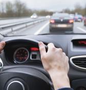 Prečo tvrdý obmedzovač rýchlosti áut na 130 km/h nebude fungovať správne
