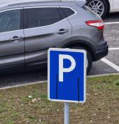 Pri ceste do zahraničia si dajte pozor na likvidačné parkovné špeciálne pre SUV