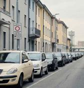 Idete na dovolenku s 11-ročným naftovým autom? Za prejazd talianskymi mestami zaplatíte po 168 eur