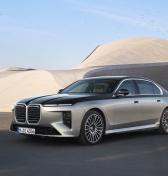 BMW vylepšilo Sedmičku, výzor je konzervatívnejší, má sa vrátiť aj V8