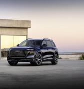 Audi Q9 je novým vrcholom značky, A8 je už preč