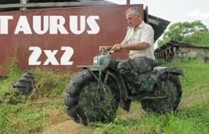 Hit: Ruská skladacia motorka!