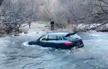 Video: Ako utopiť Porsche Cayenne?