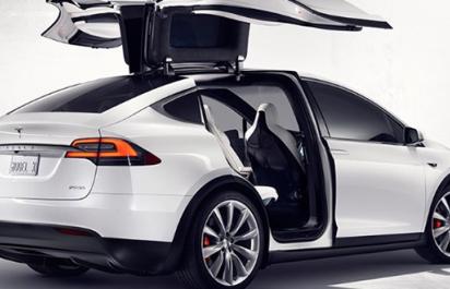 Tesla Model X: Najbezpečnejšie a najrýchlejšie SUV predstavené! 