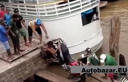 Video: Ako (ne)vykladať motorku?