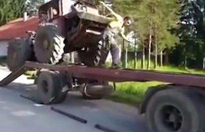 Video: Ako (ne)naložiť traktor?