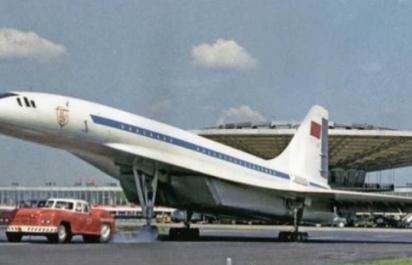 Sovietský MAZ-541 s 500-koňovým motorom V12 z tanku! 