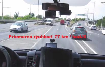 Video: Extrémny výkon vodiča sanitky!