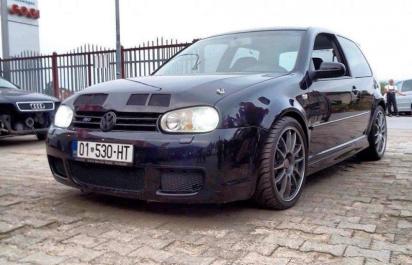VW Golf IV s 10 valcami a 1 000 koňmi!
