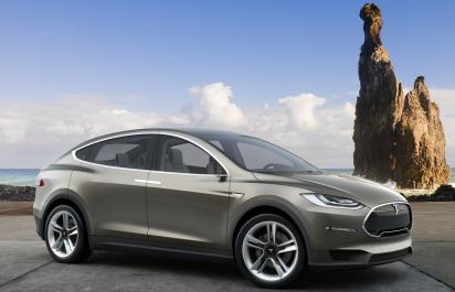 Exkluzívne: Elektrické SUV Tesly zachytené v pohybe!