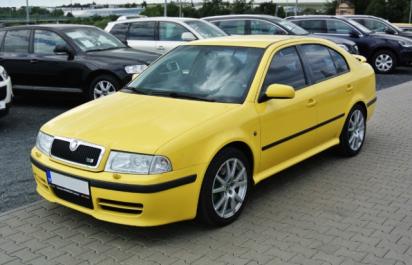 Škoda Octavia RS: pretekár pre chalupárov – 1. časť