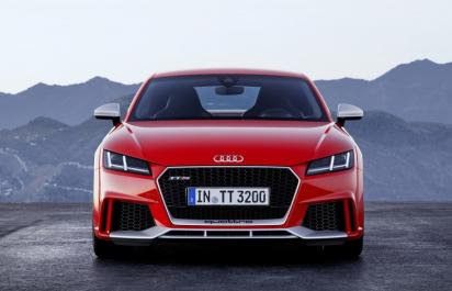 Audi TT RS, krpec šliape na krk aj R8!