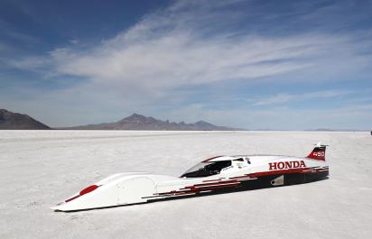 0,66 litrový trojvalec Honda dosiahol 421 km/h!