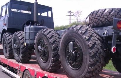 Všetkoterén za 10-tisíc eur? Zrekonštruovaná Tatra 8x8 na predaj! 