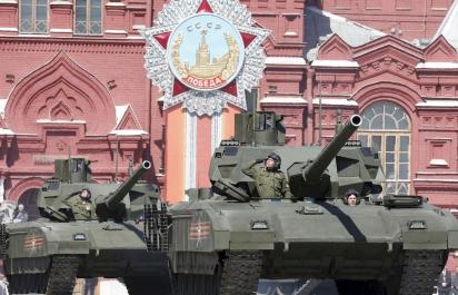 Najnovší ruský tank T-14 s výkonom 2 000 koní!