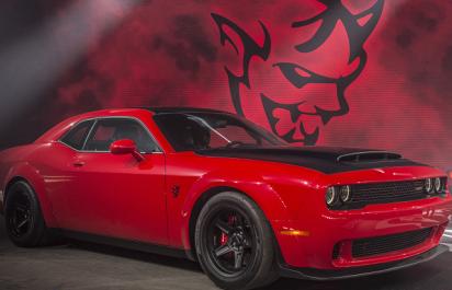 840 koní a diabol pod kapotou: Nový Dodge Demon dá stovku za 2,3 s!  