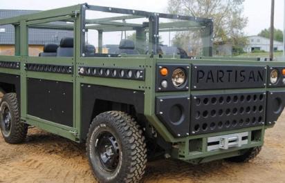 Poskladáš a jazdíš: Armádny tereňák so zárukou 100 rokov! 