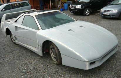 Replika F40 za necelých 200€! V čom je háčik?