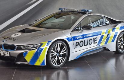 Česká polícia dostala nové BMW i8!