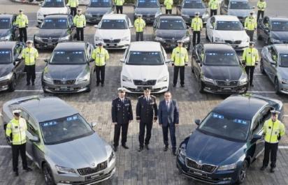 Pozor: 19 nových 4x4 Superb zbraní Polície ČR! 